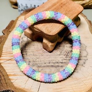 Sashka Pastel colored glass beaded bracelet, hand crafted